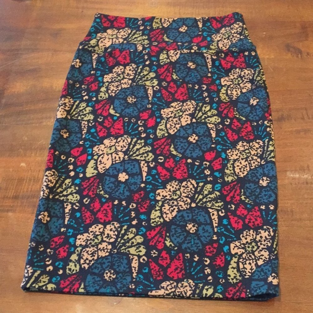 XS‎ LuLaRoe Cassie Skirt